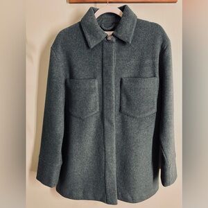 Vince. Women’s wool and cashmere blend shirt jacket. Size M.